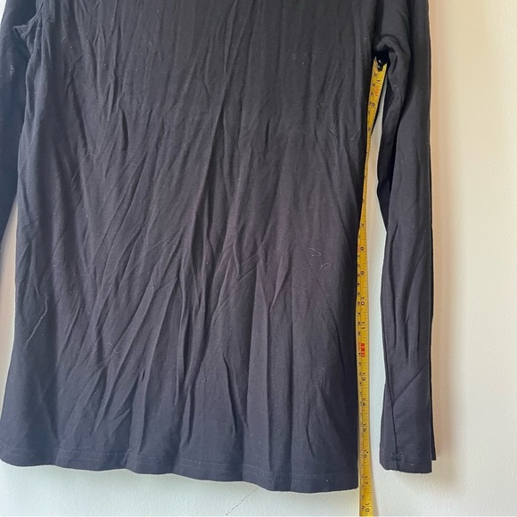 Cleo Black Long Sleeve Lightweight Turtleneck Top M Soft Stretch Rayon Blend - Picture 9 of 10
